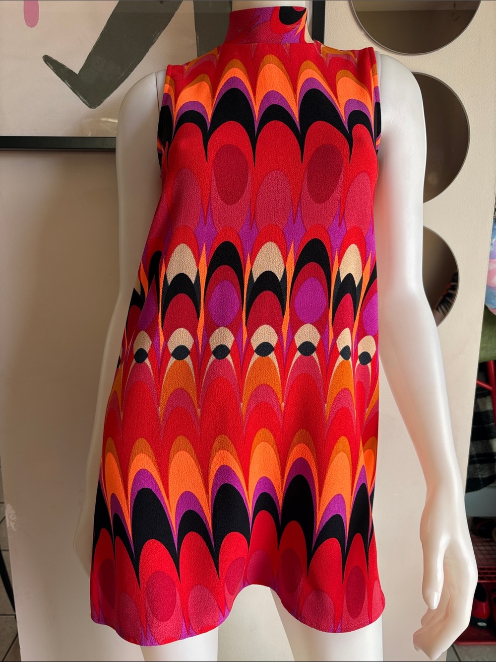 Vibrant Retro Mod Sleeveless Shift Dress - Red Pink Orange Black